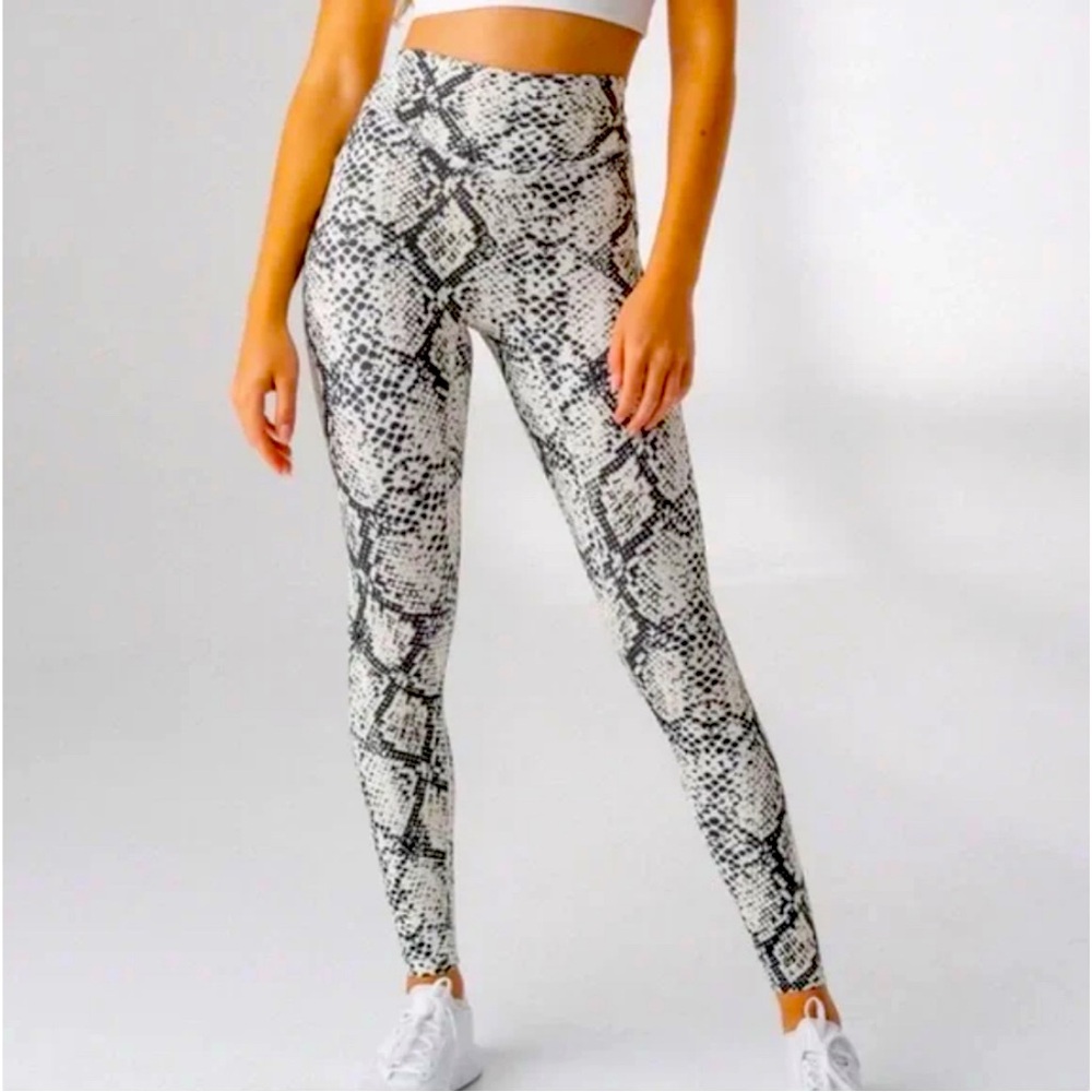 Balance Athletica (Vitality) OG Ascend Pant - Python Size: Small